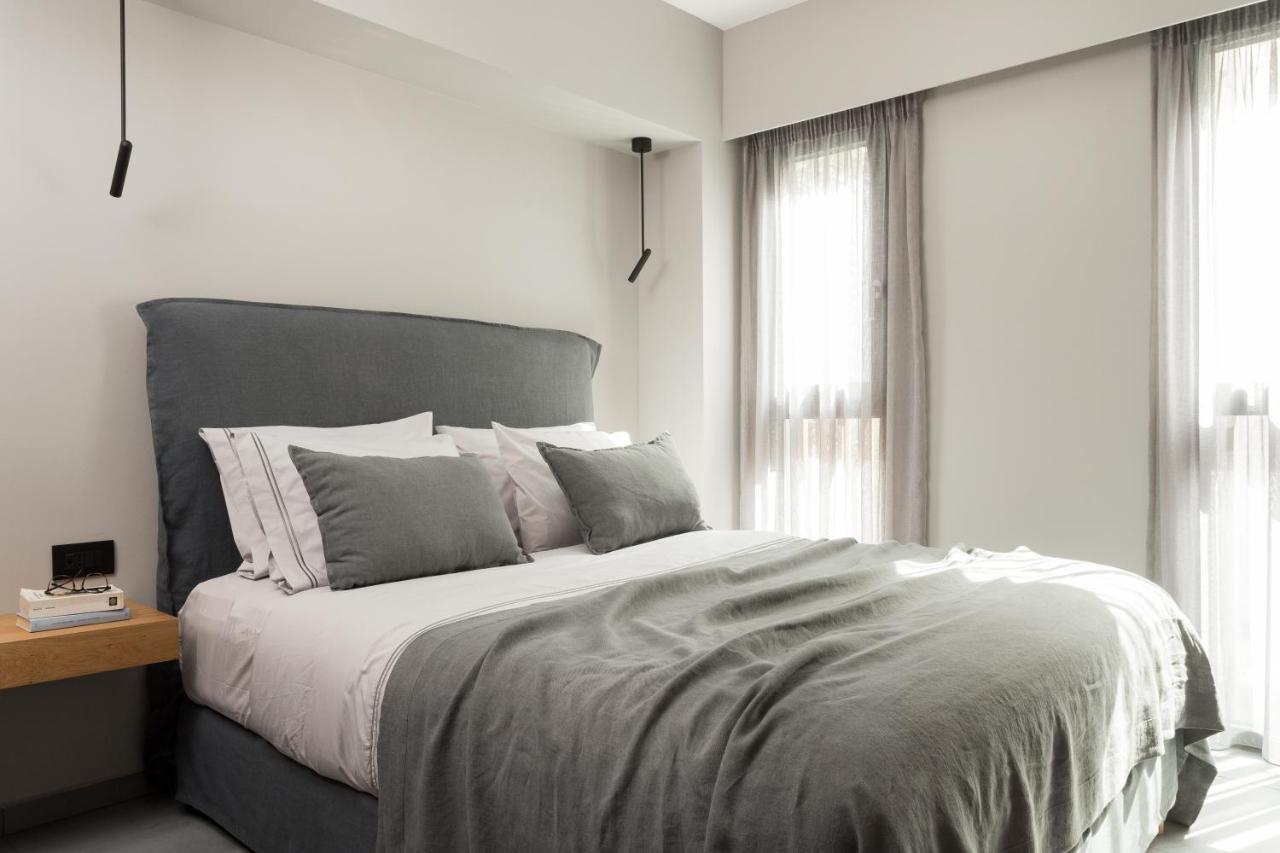 11 Enteka Acropolis Suites アテネ エクステリア 写真