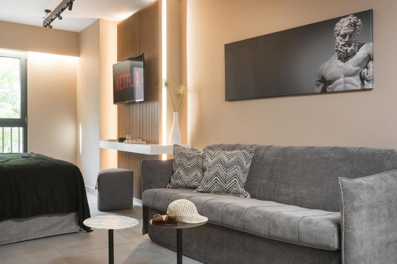 11 Enteka Acropolis Suites アテネ エクステリア 写真